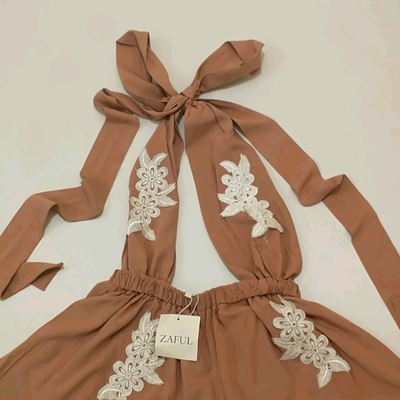 Zaful Halter Top Shorts - Picture 3 of 5